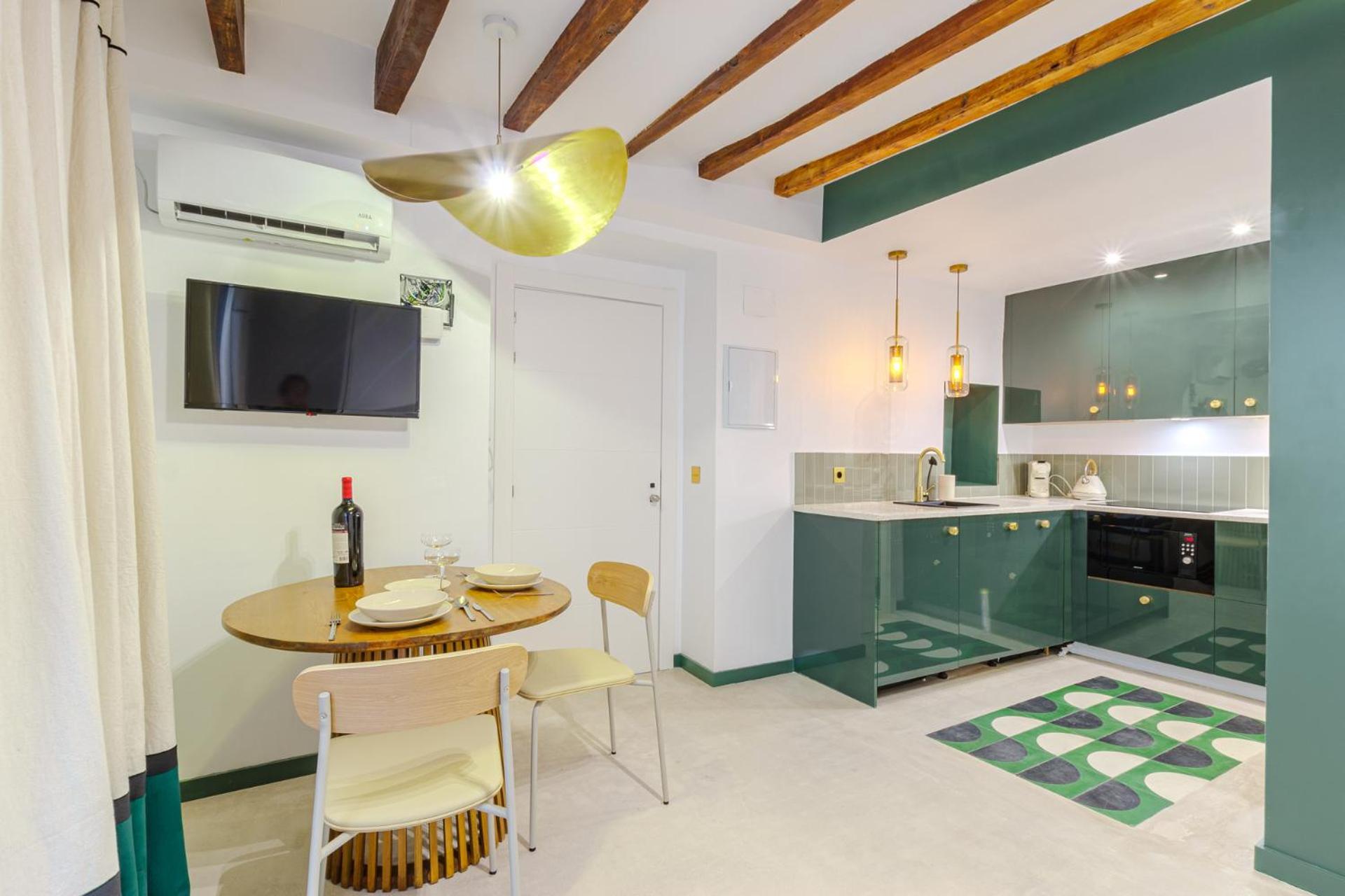 Refined And Practical Studio In Historic Center Of Аликанте Экстерьер фото