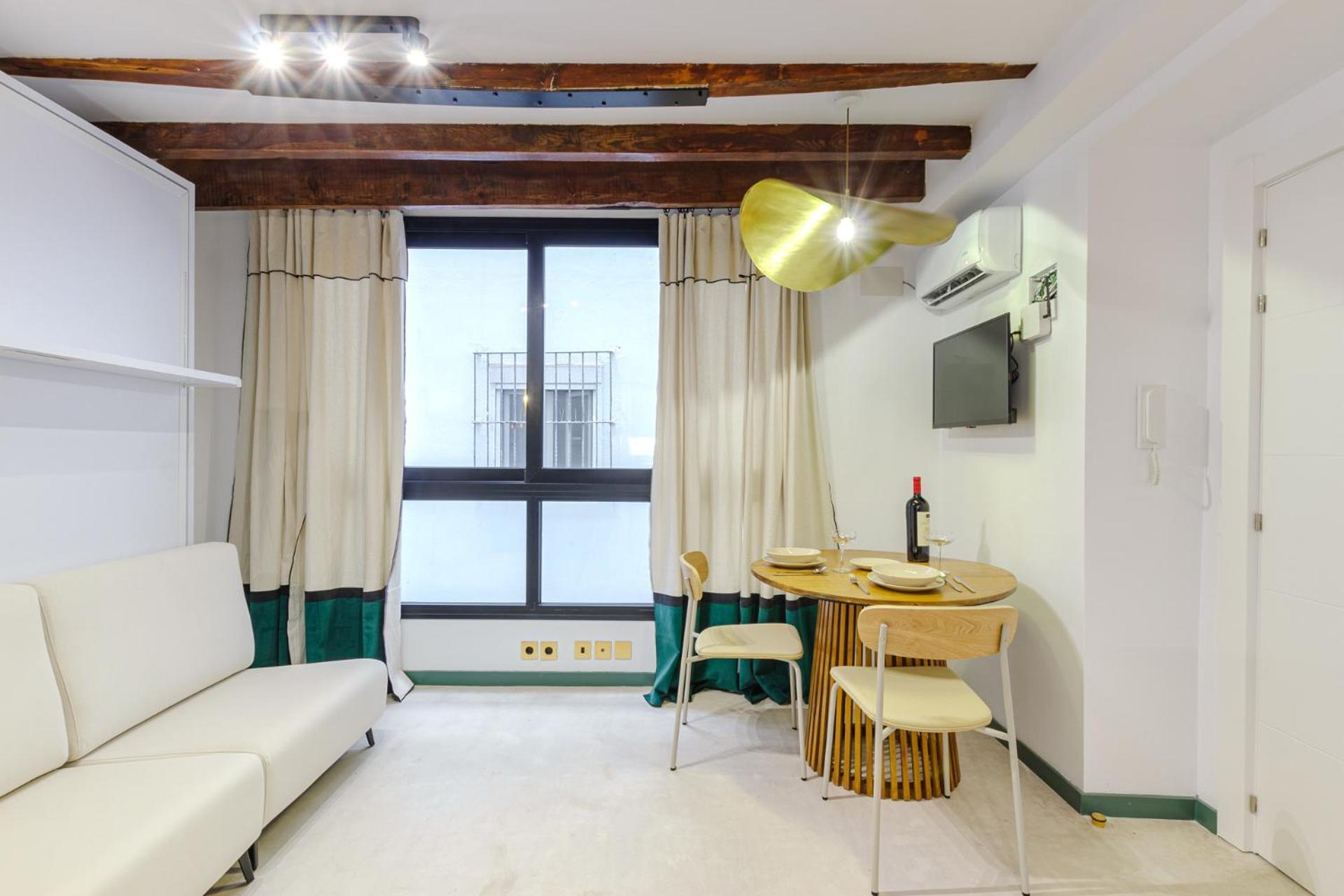 Refined And Practical Studio In Historic Center Of Аликанте Экстерьер фото