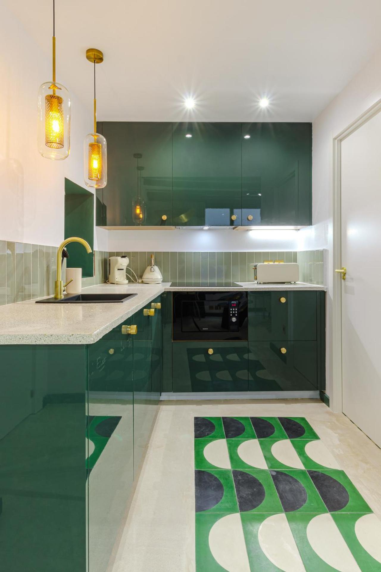 Refined And Practical Studio In Historic Center Of Аликанте Экстерьер фото